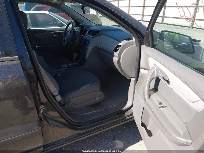 2015 CHEVROLET TRAVERSE LS