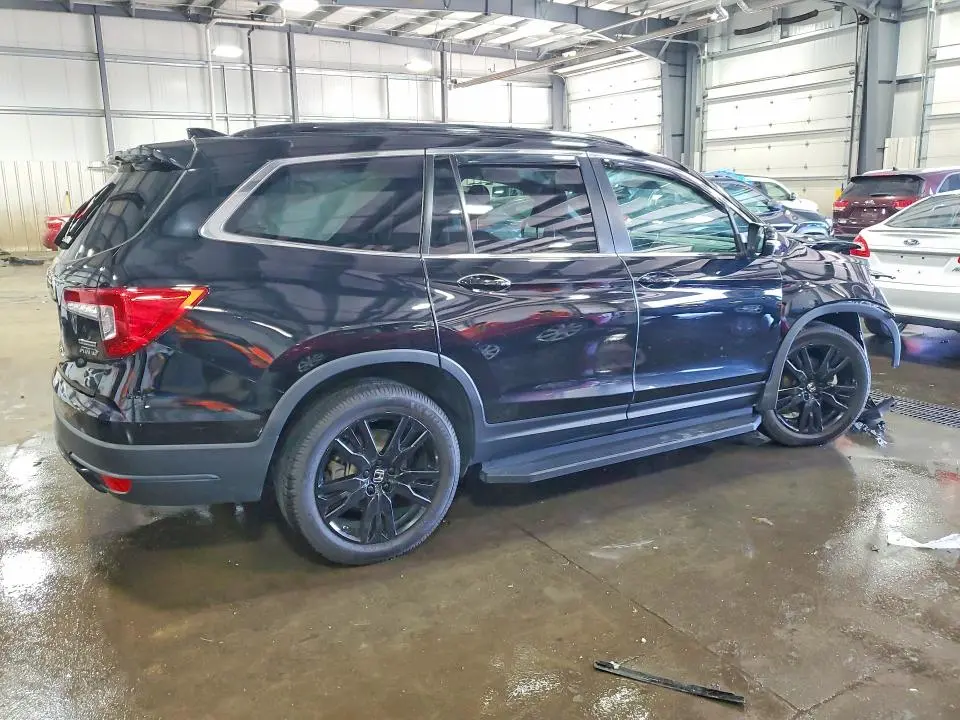 2022 HONDA PILOT SE  