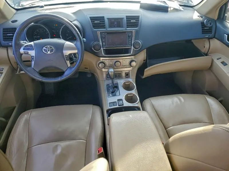 2013 TOYOTA HIGHLANDER BASE  