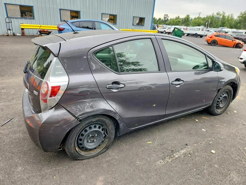 2012 TOYOTA PRIUS C TWO  
