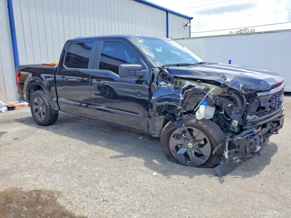 2025 FORD F150 STX  