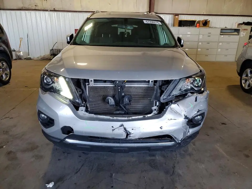 2018 NISSAN PATHFINDER SV  