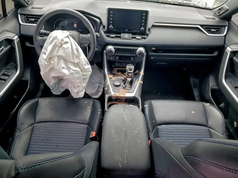 2020 TOYOTA RAV4 XSE  