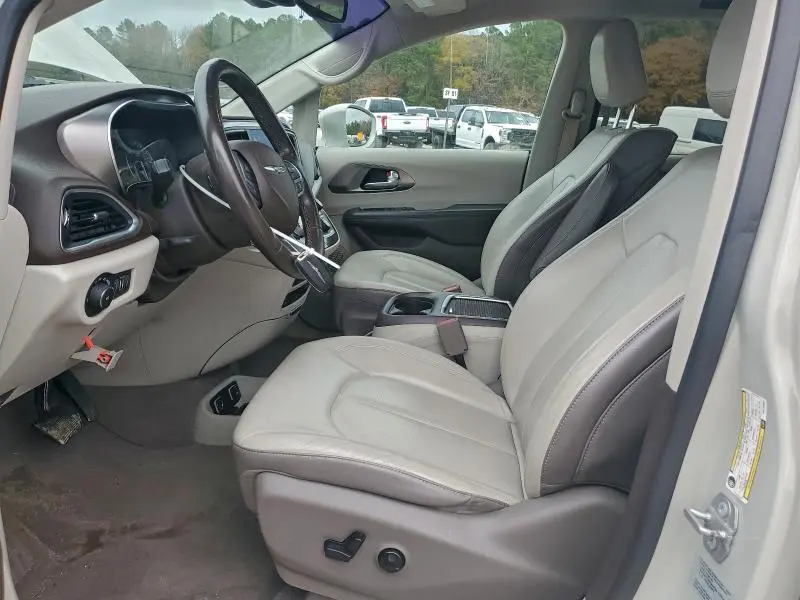 2017 CHRYSLER PACIFICA TOURING L PLUS  