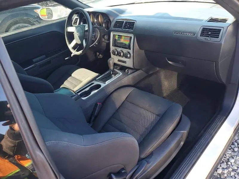 2010 DODGE CHALLENGER SE  