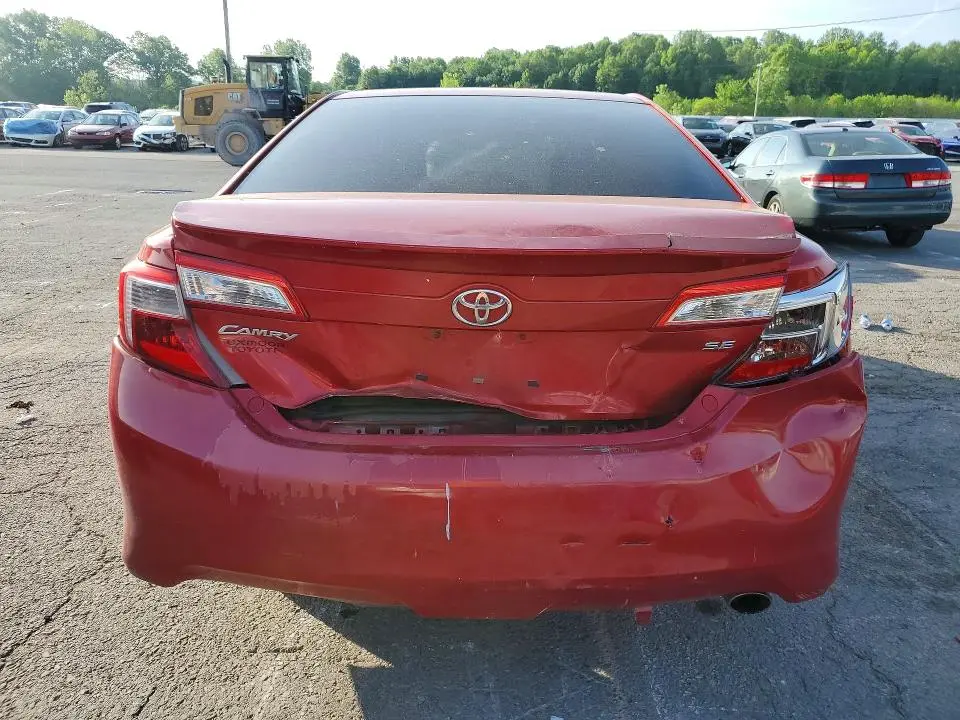 2012 TOYOTA CAMRY SE  