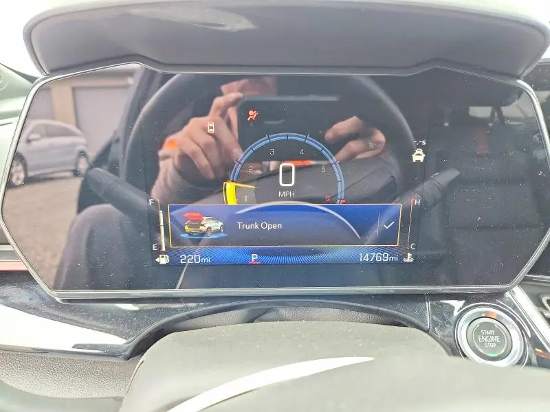 2025 CHEVROLET TRAX 2RS  