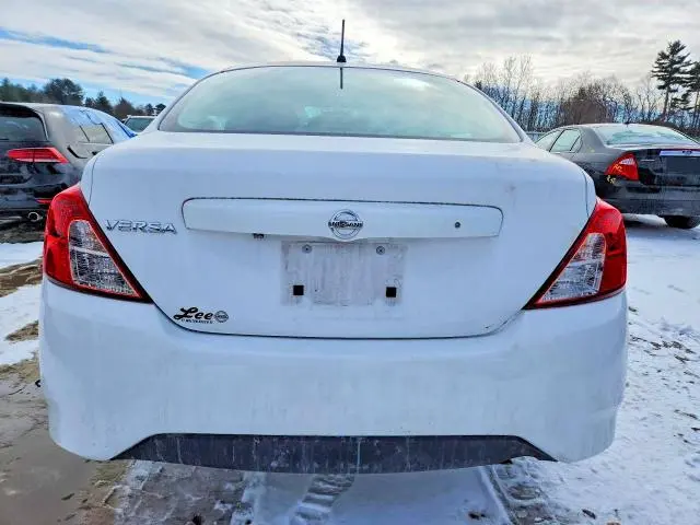 2019 NISSAN VERSA S  