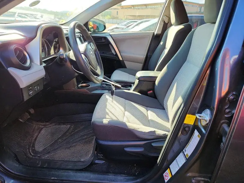 2013 TOYOTA RAV4 LE  