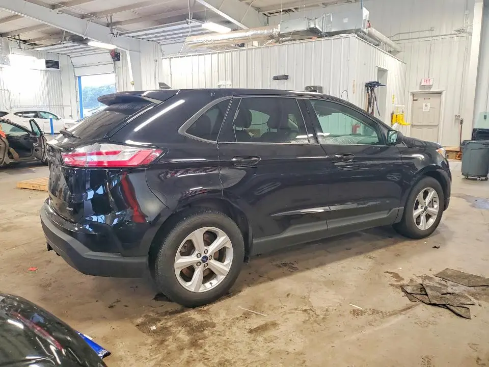 2021 FORD EDGE SE  