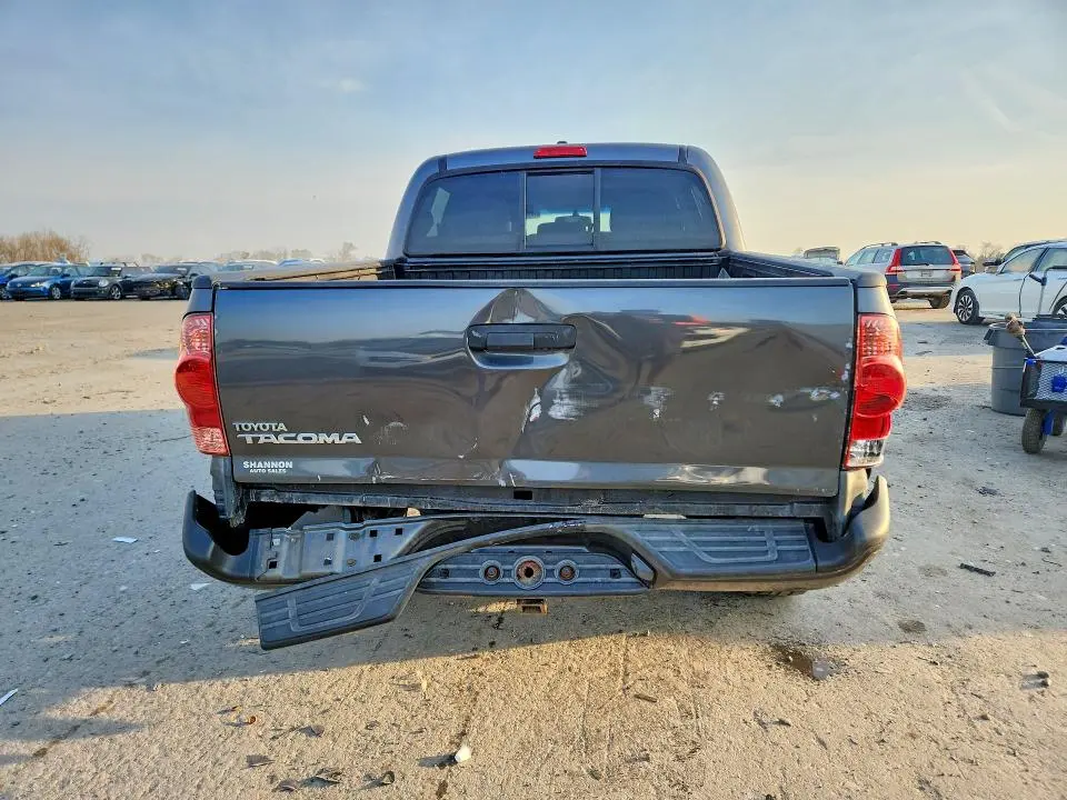 2011 TOYOTA TACOMA V6  