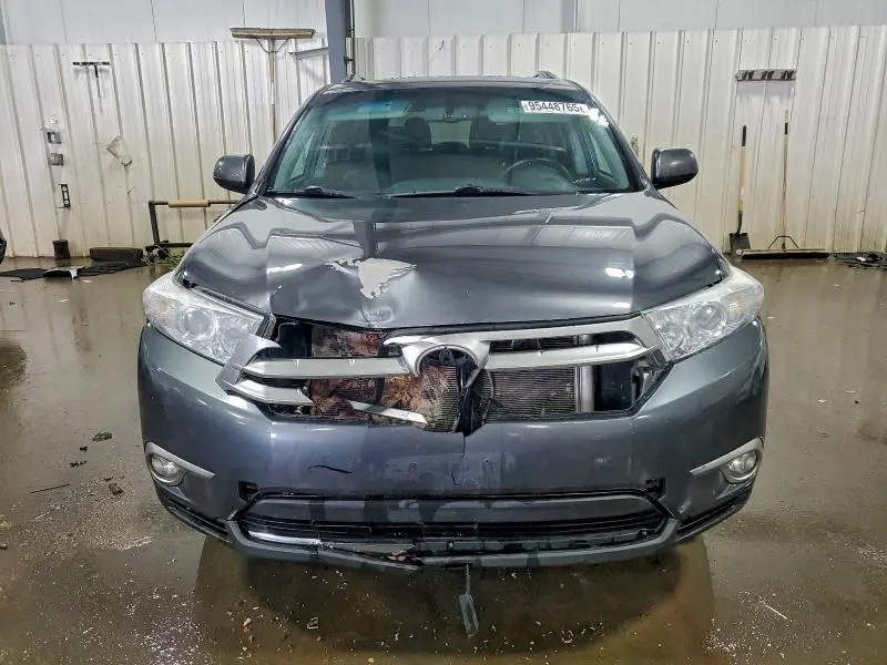 2013 TOYOTA HIGHLANDER BASE  