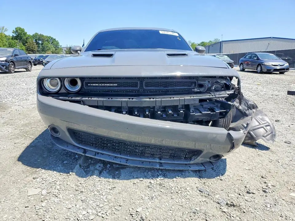 2023 DODGE CHALLENGER SXT  