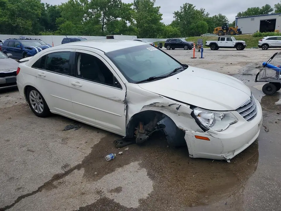 2010 CHRYSLER SEBRING LIMITED  