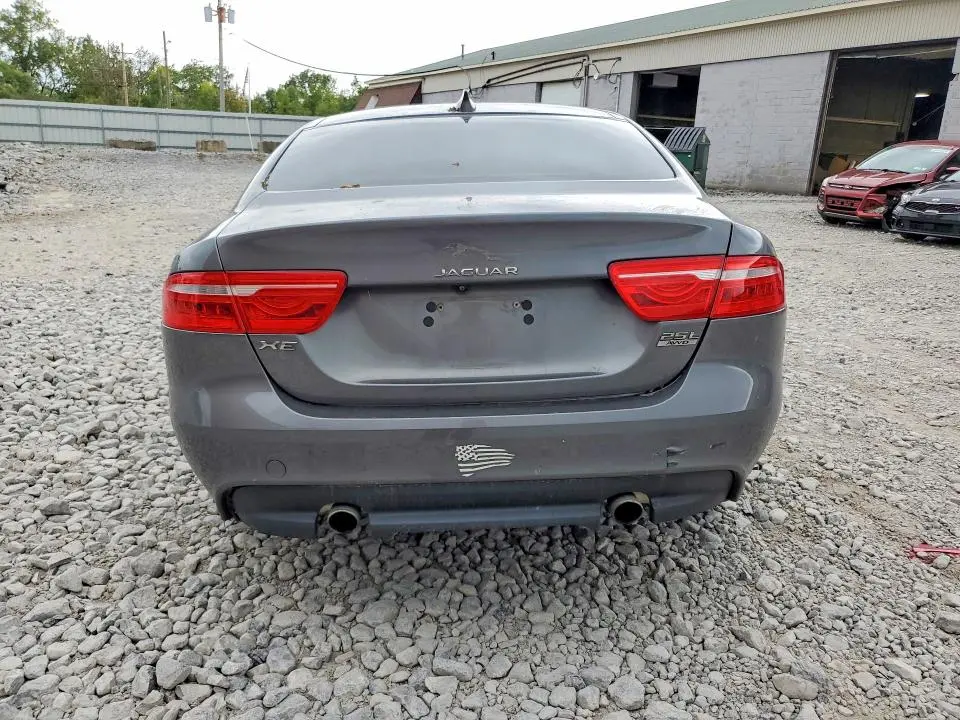 2018 JAGUAR XE PRESTIGE  