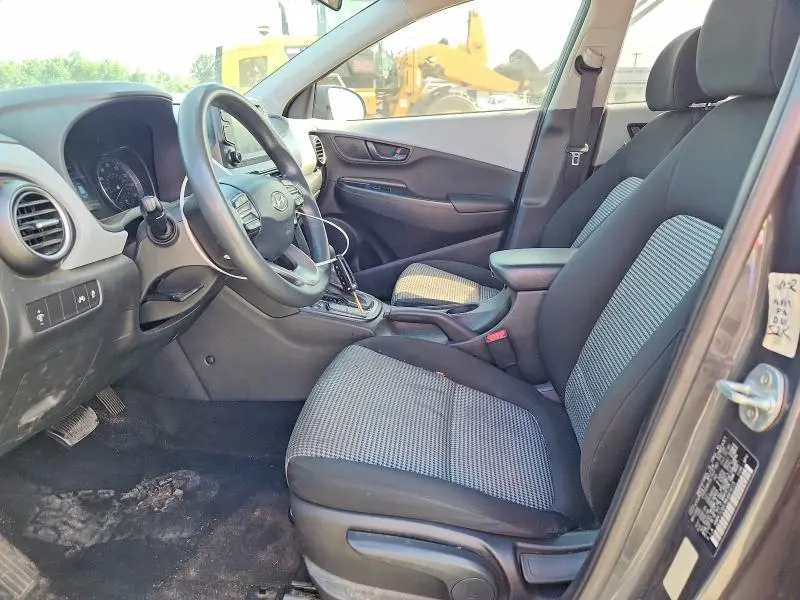 2021 HYUNDAI KONA SE  