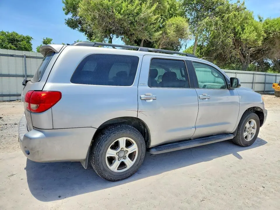 2012 TOYOTA SEQUOIA SR5  