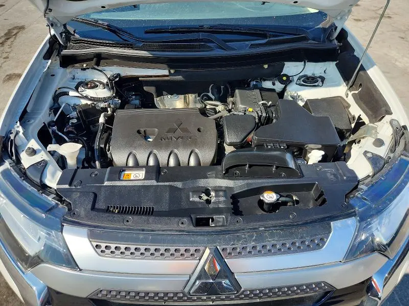 2020 MITSUBISHI OUTLANDER ES  