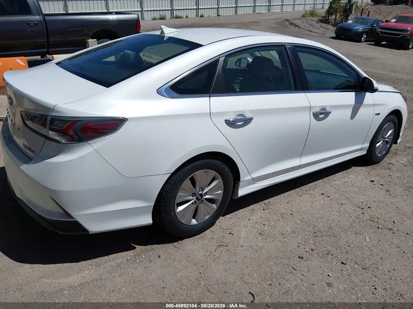 2018 HYUNDAI SONATA HYBRID SE