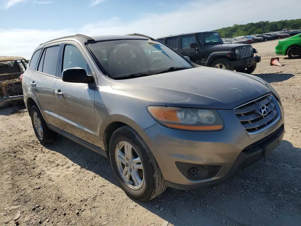 2011 HYUNDAI SANTA FE GLS  