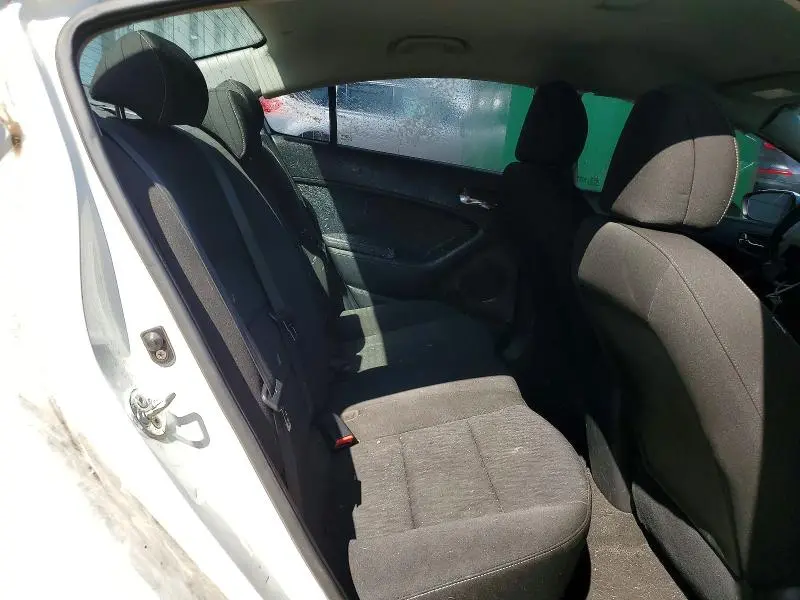 2016 KIA FORTE LX  