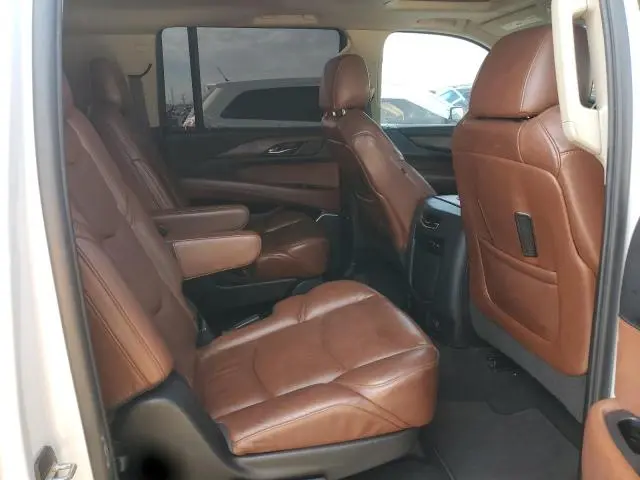 2019 CADILLAC ESCALADE ESV LUXURY  