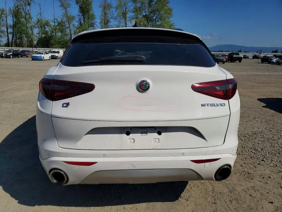 2021 ALFA ROMEO STELVIO TI  