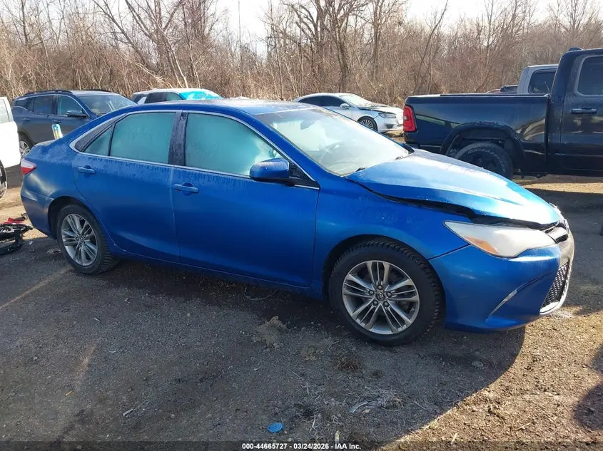 2017 TOYOTA CAMRY SE