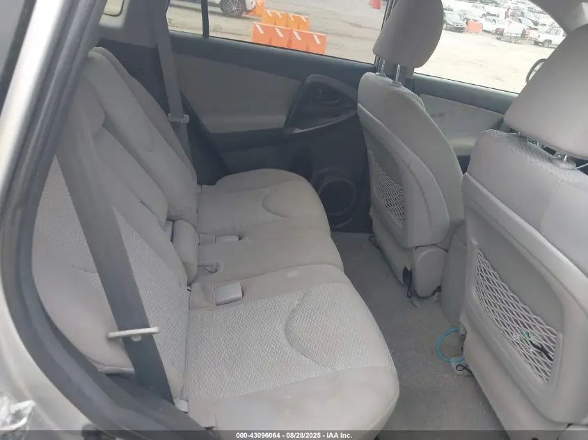 2012 TOYOTA RAV4 BASE V6