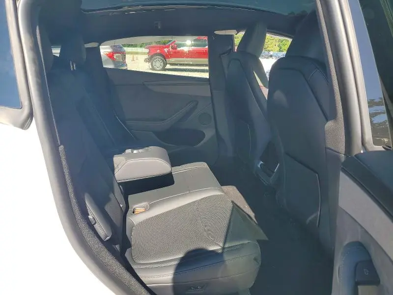 2026 TESLA MODEL Y   