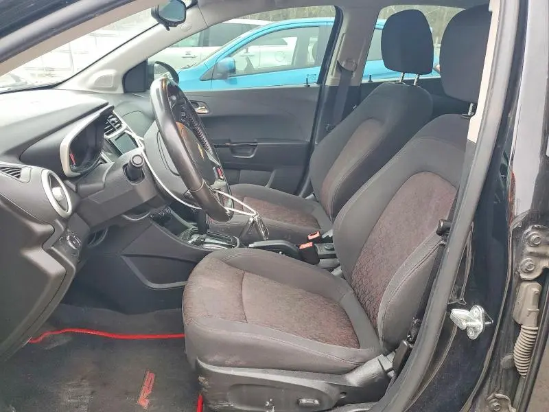 2017 CHEVROLET SONIC LT  