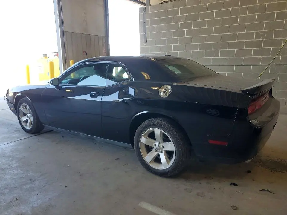 2013 DODGE CHALLENGER SXT  