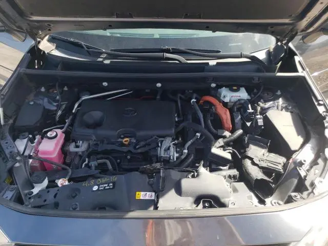 2019 TOYOTA RAV4 XLE  