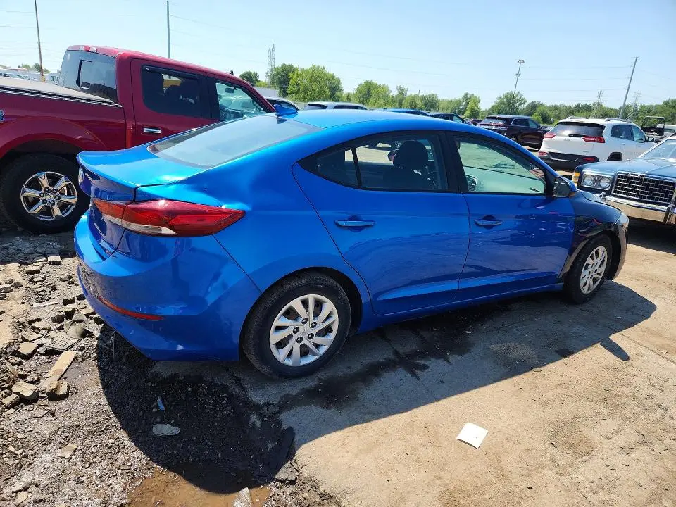 2017 HYUNDAI ELANTRA SE  