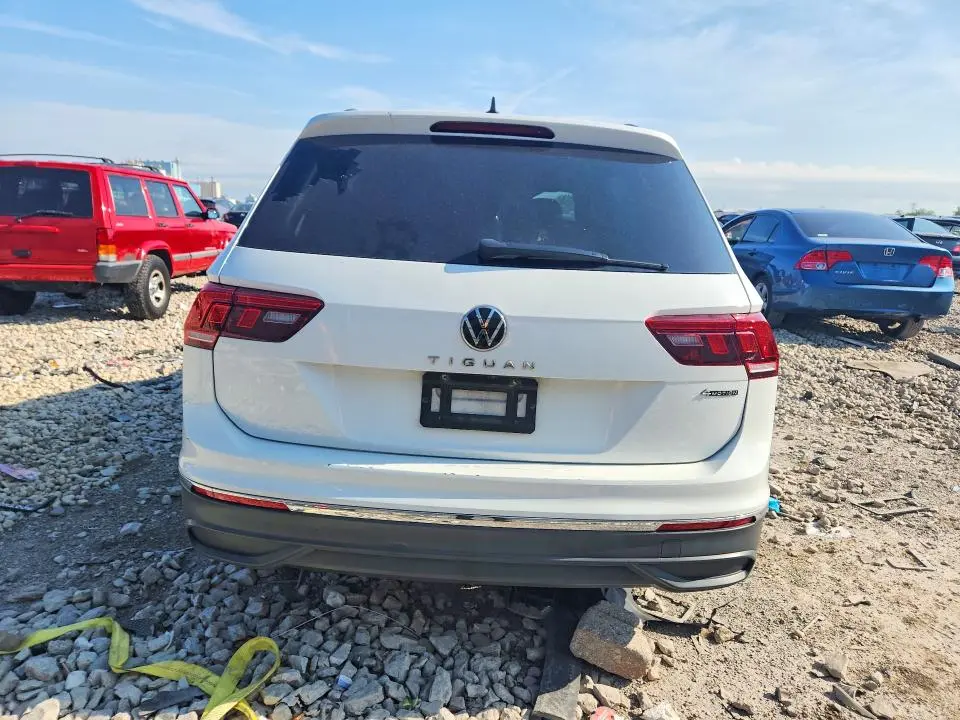 2022 VOLKSWAGEN TIGUAN S  