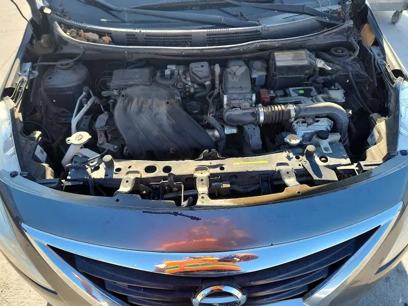 2019 NISSAN VERSA SV  