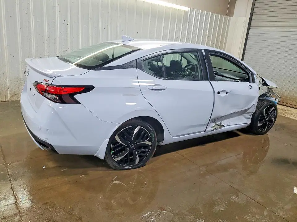 2024 NISSAN VERSA SR  