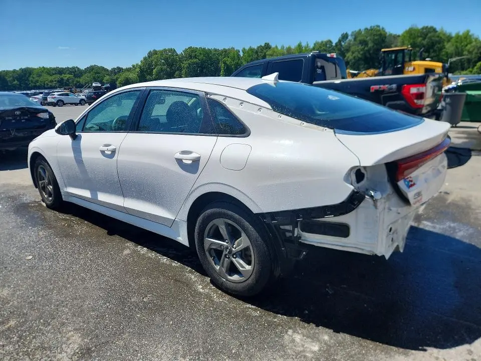 2022 KIA K5 LXS  