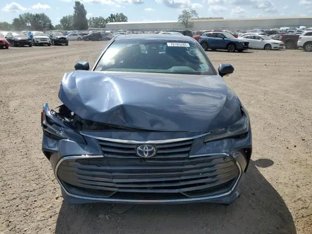 2019 TOYOTA AVALON XLE  