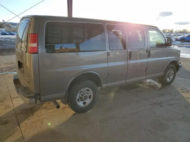 2012 GMC SAVANA G2500 LT  