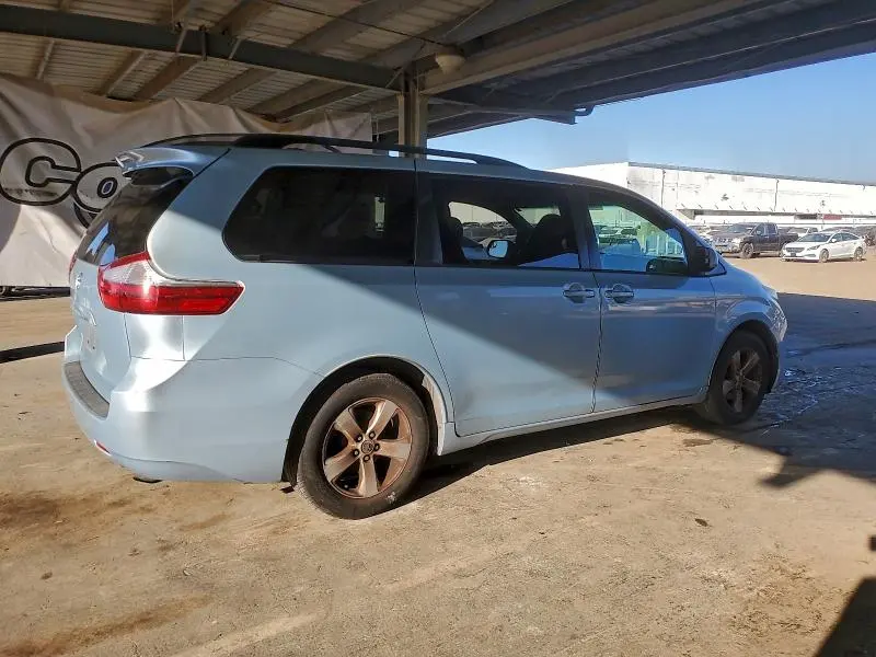 2015 TOYOTA SIENNA LE  