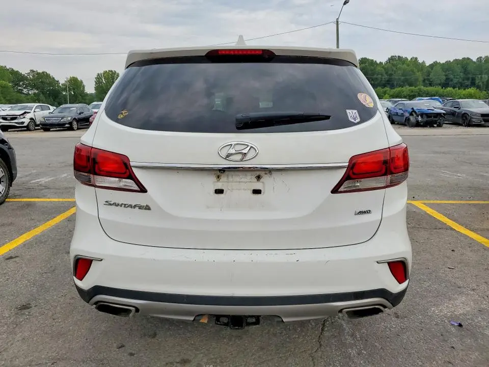 2017 HYUNDAI SANTA FE SE  