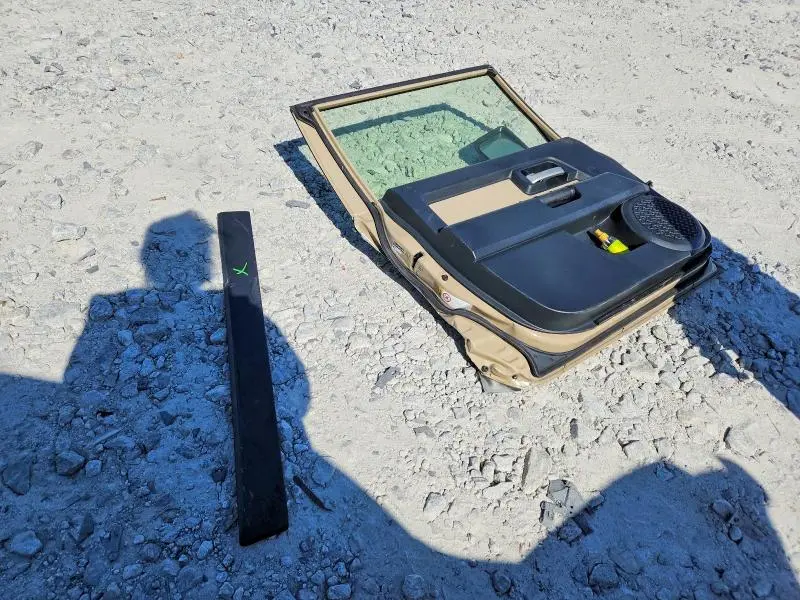 2013 TOYOTA FJ CRUISER BASE  