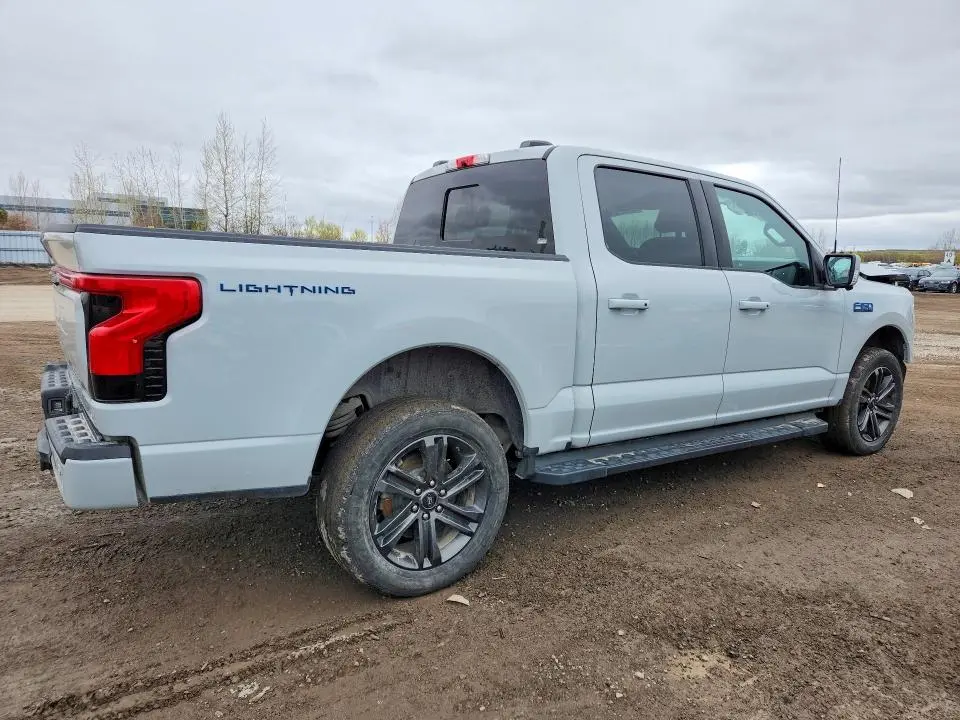 2024 FORD F150 LIGHTNING LARIAT  