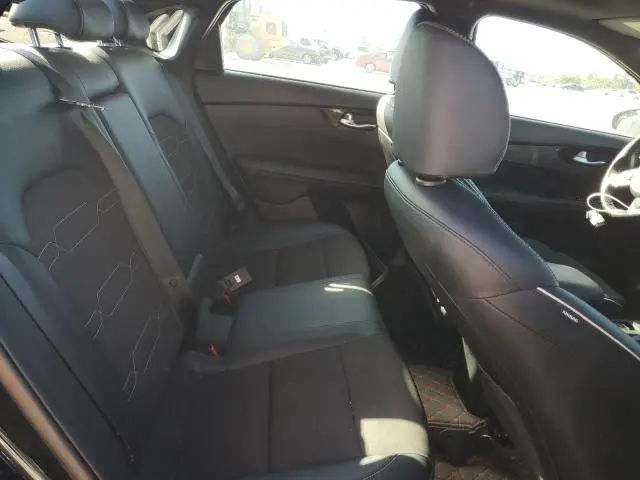 2023 KIA FORTE GT LINE  