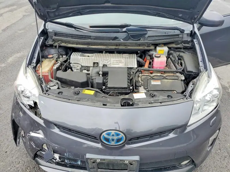 2015 TOYOTA PRIUS FIVE  