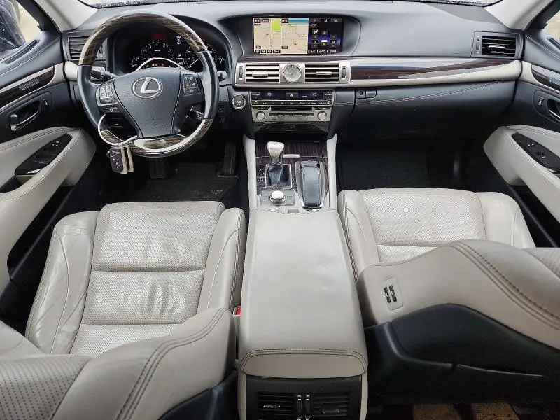 2015 LEXUS LS 460  