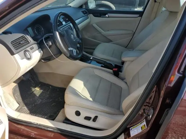 2014 VOLKSWAGEN PASSAT SE  
