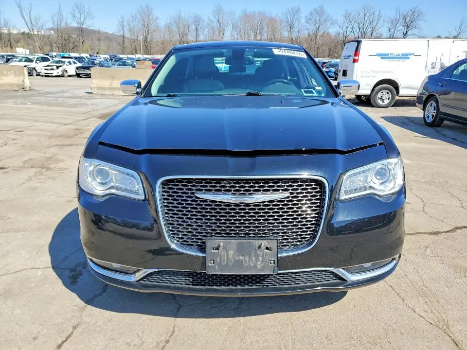 2016 CHRYSLER 300C   