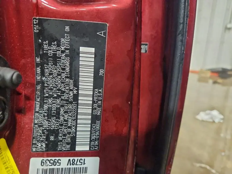 2012 TOYOTA SIENNA LE  